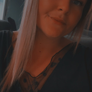 Elodie A.