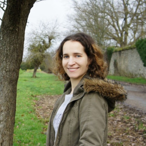 Sarah Delahaye Pet sitter et repasseuse Magny les Hameaux