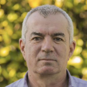 Eric M. (BRICO'SERV)