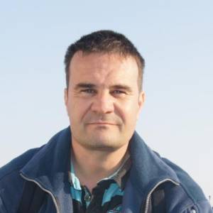 Nicolas G.