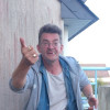 avatar David L.<