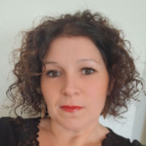 Elodie S. (Net & Clean)