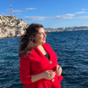 Loubna B.