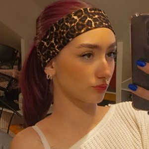 Laura S. (Pet Sitter)