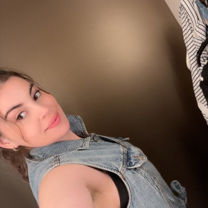 Celia M. (MOUFFOK CELIA)