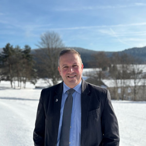 Vieira Pereira L. (Monsieur Résout-Tou...