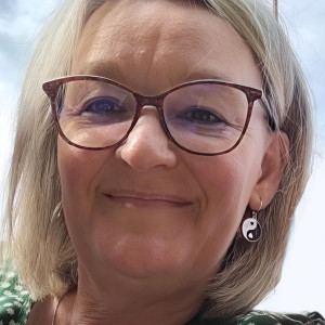 Emmanuelle R.