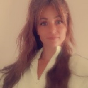 Aline L.