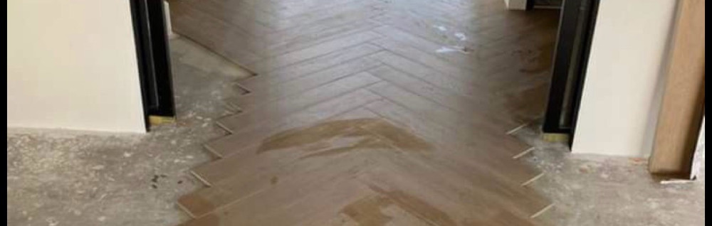 Déborah D. (Debo Carrelages parquet)