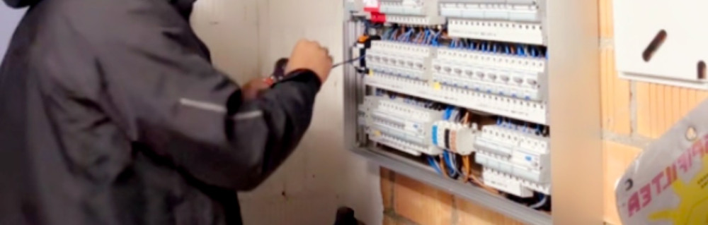 EST ELEC