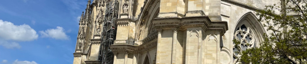 Amine B.