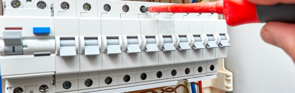 Jonathan P. (Prillard Electricite)