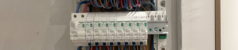 Raphael M. (SÉCURITÉ ÉLECTRIQUE HABITA...