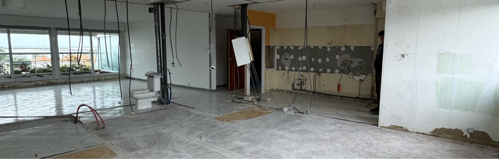 Arthur F. (Az Services)