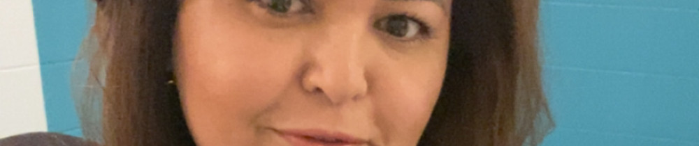 Elizangela C.