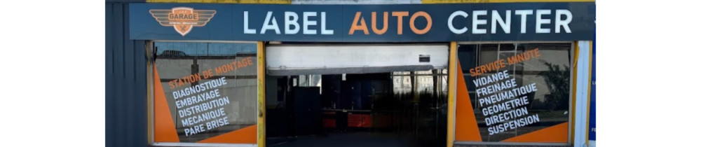 Label auto center