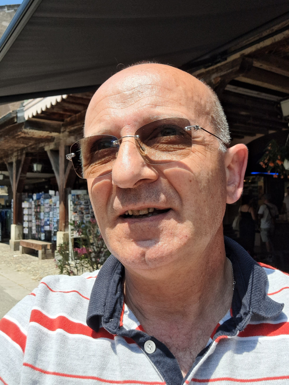 Denis B. (Denis Électricité)