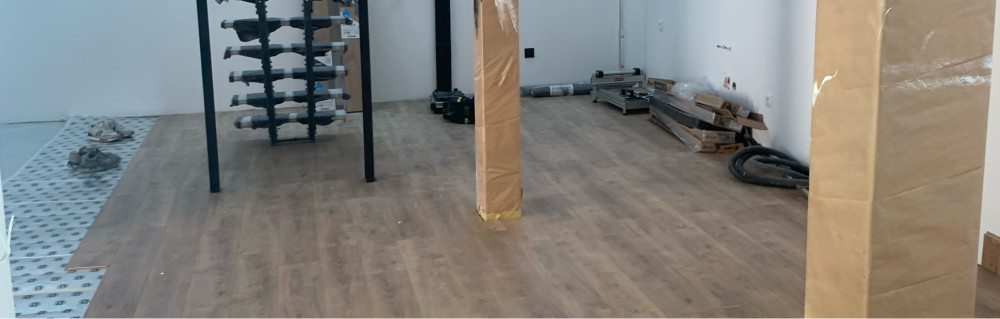 Louis L. (Lhholding)