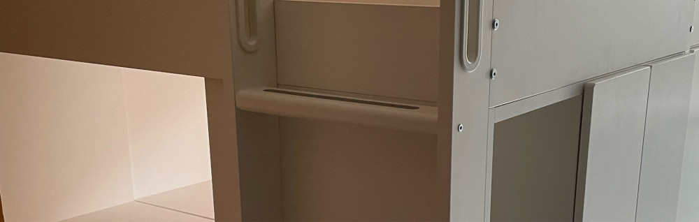 Madjid G. (Tomi montage de meube)