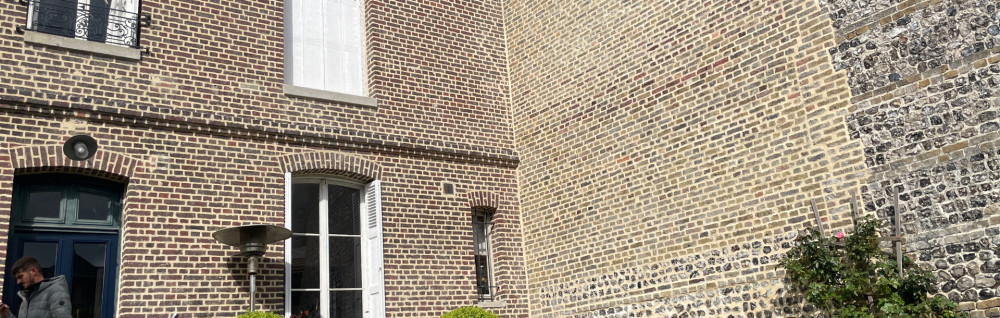 Tomorr S. (TS batiment)