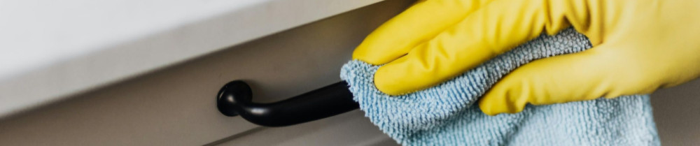 Emilie S. (ES PROPRETÉ)