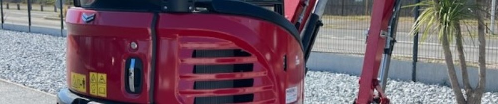 Tony P. (location mini pelle)