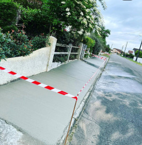 Photo de galerie - Trottoir extérieur dans un lotissement 