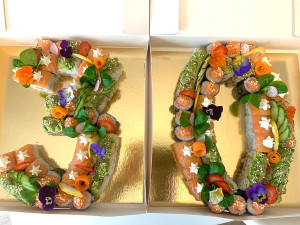 Photo de galerie - Pour des anniversaires originaux le sushi number cake 