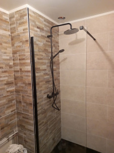 Photo de galerie - Bricolage et multi services