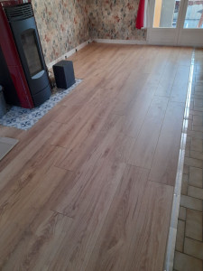 Photo de galerie - Pose sol stratifié 