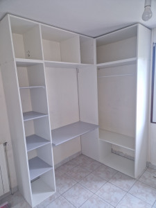 Photo de galerie - Penderie/bureau sur mesure 