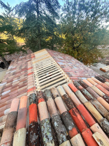 Photo de galerie - Finition Tuiles, toiture avant closoir ventilée 