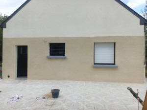 Photo de galerie - Enduit gratter plus changer linteau en bois et faire des linteau béton