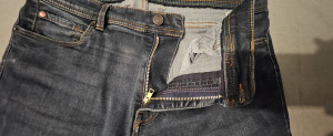 Photo de galerie - Changement fermeture jeans 