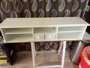 Photo de galerie - Montage d'un petit  meuble de rangement 