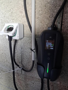 Photo de galerie - Borne de recharge véhicule électrique 