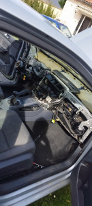 Photo de galerie - Changement tableau de bord plus calculateur airbag suite a un choc av sur golf 5 1.9 tdi