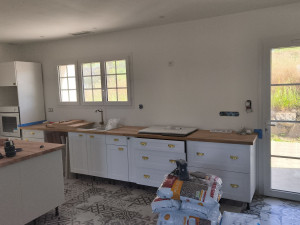 Photo de galerie - Installation d'une cuisine en kit 