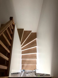 Photo de galerie - Habillage d’un escalier en chêne 