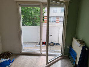 Photo de galerie - Réglage d'une porte fenêtre et remise en service de la fermeture