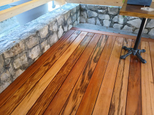 Photo de galerie - Parquet stratifie et massif
pose terrasse 