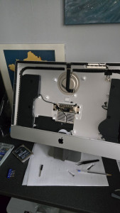 Photo de galerie - Changement écran sur imac 