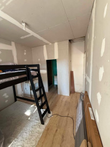 Photo de galerie - Création dune salle de bain dans chambre d’enfant 