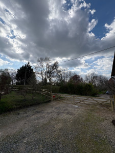 Photo de galerie - Pose de clôture et portail bois 