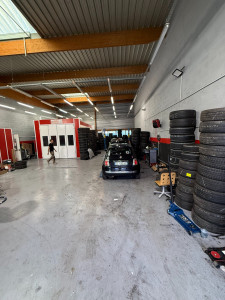 Photo de galerie - Espace mécanique pneu et carrosserie 