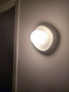 Photo de galerie - Pose luminaire led.applique murale