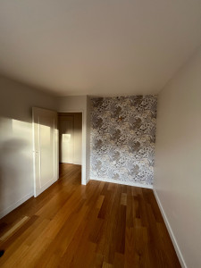 Photo de galerie - Enduit + peinture + papier peint 