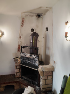 Photo de galerie - Enlèvement cheminée est insert poil a bois 