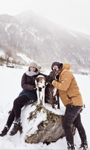 Photo de galerie - Je peux m'occuper de vos animaux à votre domicile en votre absence et m'occuper de leur donner des soins ou traitements s'ils en ont en cours.