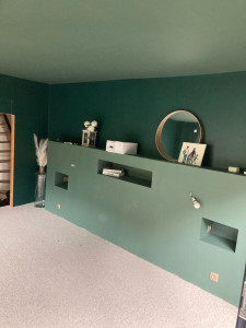 Photo de galerie - Décollage papier peint, réfection du mur, peinture plafond et mur complet 